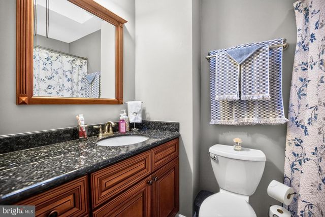 233 DIMARCO DR, Philadelphia, PA 19154