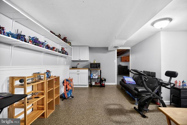 233 DIMARCO DR, Philadelphia, PA 19154