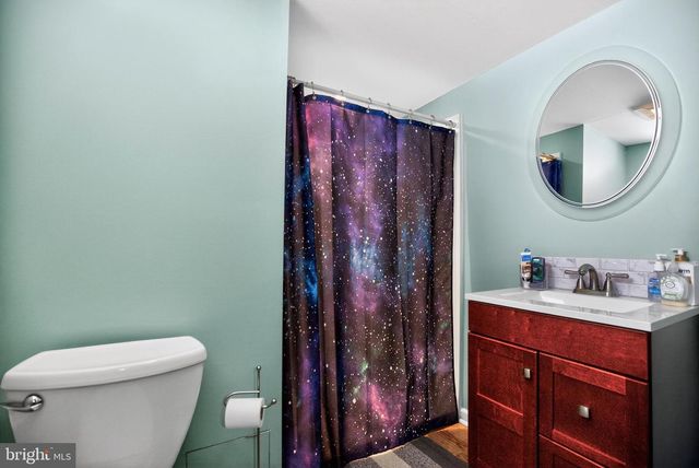 233 DIMARCO DR, Philadelphia, PA 19154