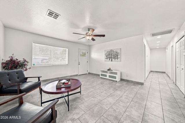 7137 N 33rd Avenue, Phoenix, AZ 85051