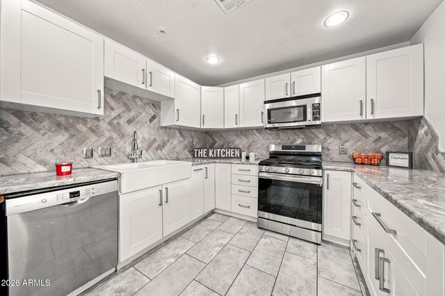 7137 N 33rd Avenue, Phoenix, AZ 85051