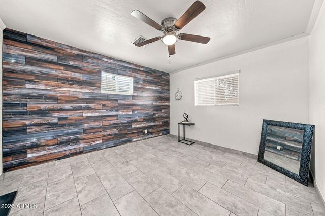 7137 N 33rd Avenue, Phoenix, AZ 85051