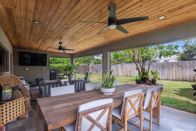 335 Franklin Road, West Palm Beach, FL 33405