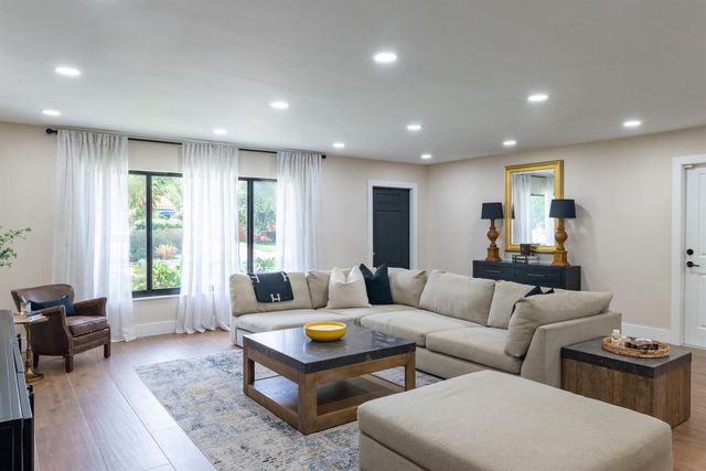 335 Franklin Road, West Palm Beach, FL 33405