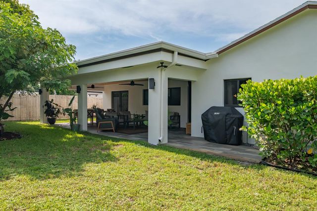 335 Franklin Road, West Palm Beach, FL 33405