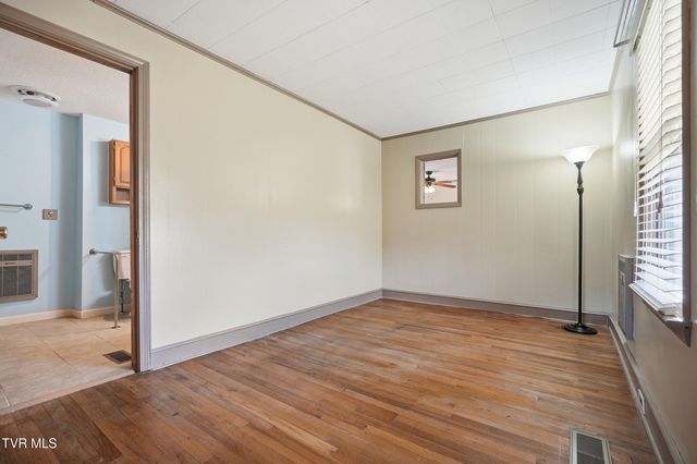 16112 Wyndale Road, Abingdon, VA 24210