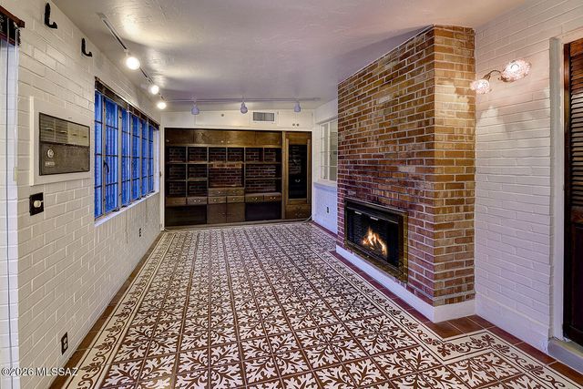 3021 E 2nd Street, Tucson, AZ 85716