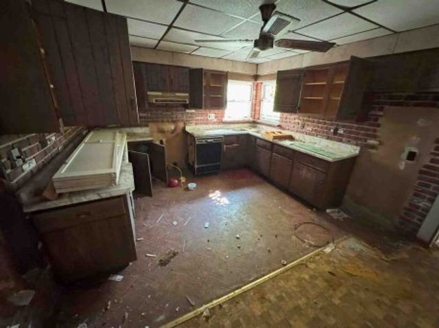 522 3rd Ave, Tarentum, PA 15084