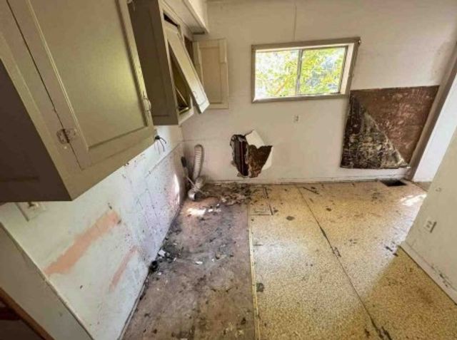 522 3rd Ave, Tarentum, PA 15084