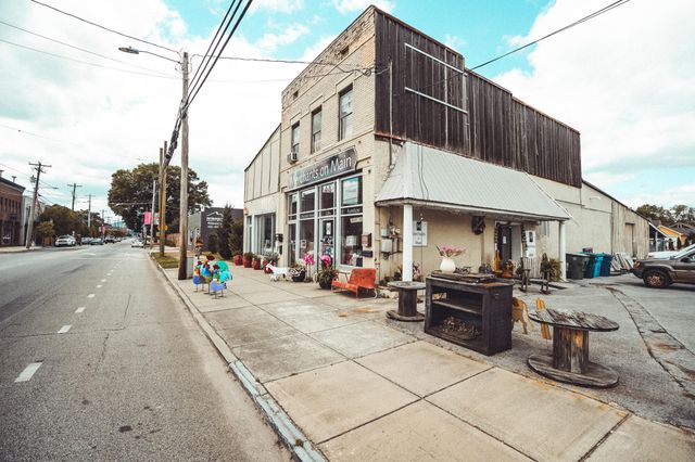 614 E Main Street 206, Chattanooga, TN 37408