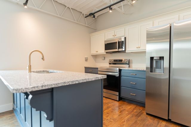 614 E Main Street 206, Chattanooga, TN 37408