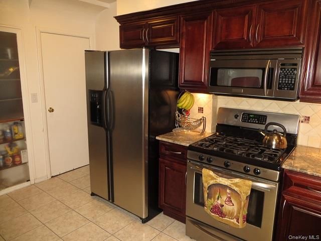 166-12 Union Turnpike, Fresh Meadows, NY 11366