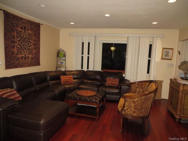 166-12 Union Turnpike, Fresh Meadows, NY 11366