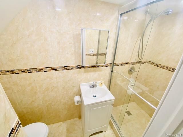 166-12 Union Turnpike, Fresh Meadows, NY 11366