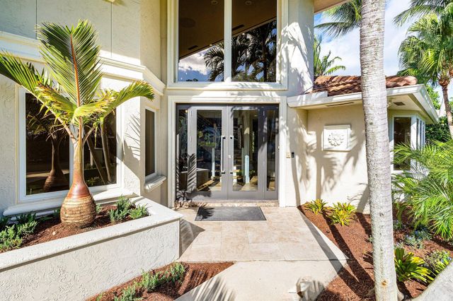 2570 Avenue Au Soleil, Gulfstream, FL 33483