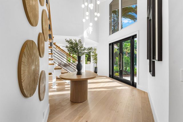 2570 Avenue Au Soleil, Gulfstream, FL 33483