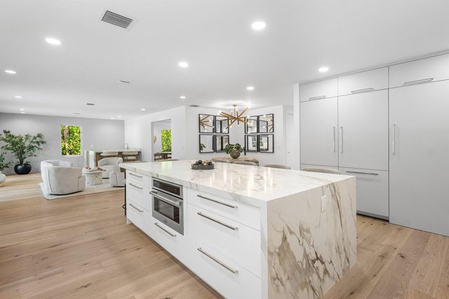 2570 Avenue Au Soleil, Gulfstream, FL 33483