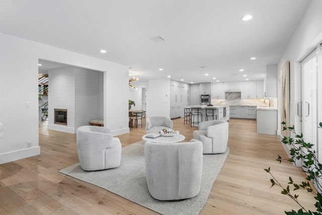 2570 Avenue Au Soleil, Gulfstream, FL 33483