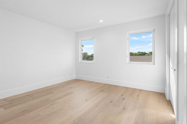 2570 Avenue Au Soleil, Gulfstream, FL 33483