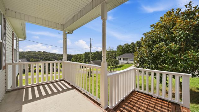 205 Pinewood Drive, Rock Spring, GA 30739