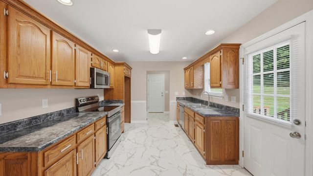 205 Pinewood Drive, Rock Spring, GA 30739