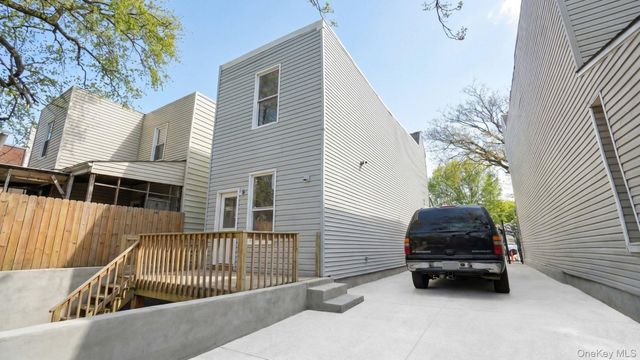 416 E 182nd Street, Bronx, NY 10457