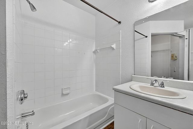 1717 COUNTY ROAD 220 4108, Fleming Island, FL 32003