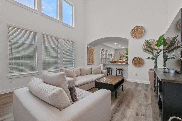 5115 Mint Orchard Drive, Houston, TX 77066