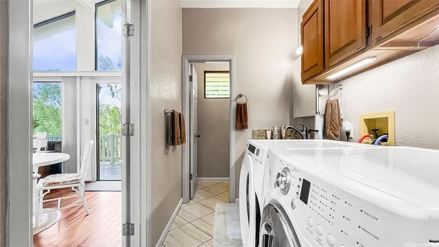 98-1421 Onikiniki Place 5, Aiea, HI 96701