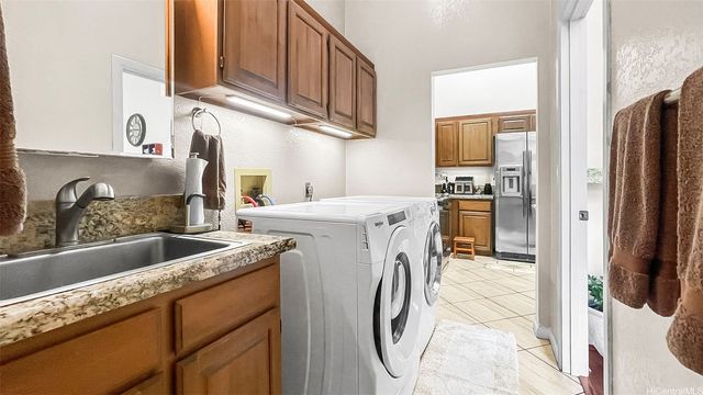 98-1421 Onikiniki Place 5, Aiea, HI 96701