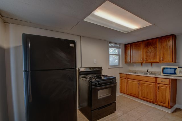 1220 W 41st Avenue, Gary, IN 46408