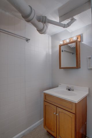 1220 W 41st Avenue, Gary, IN 46408