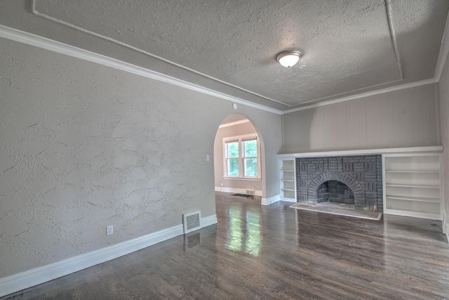 1220 W 41st Avenue, Gary, IN 46408