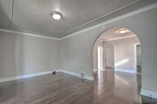 1220 W 41st Avenue, Gary, IN 46408