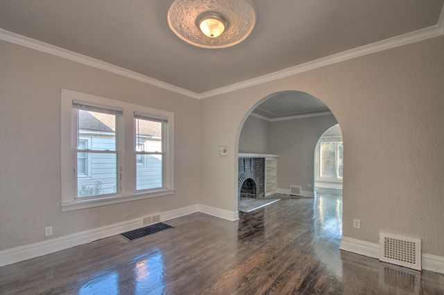 1220 W 41st Avenue, Gary, IN 46408