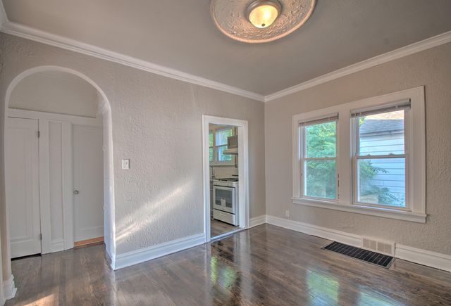 1220 W 41st Avenue, Gary, IN 46408