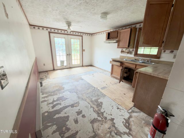 291 Barrett Lane, Church Hill, TN 37642