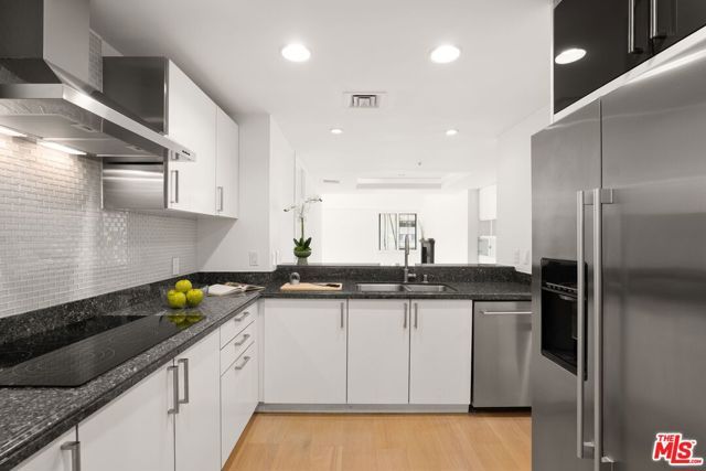 10520 WILSHIRE 408, Los Angeles, CA 90024