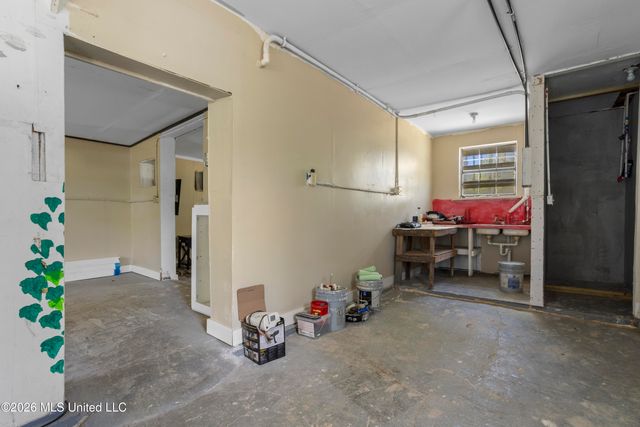 20 Redbird Road, Poplarville, MS 39470