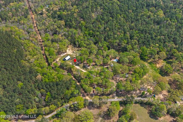 20 Redbird Road, Poplarville, MS 39470