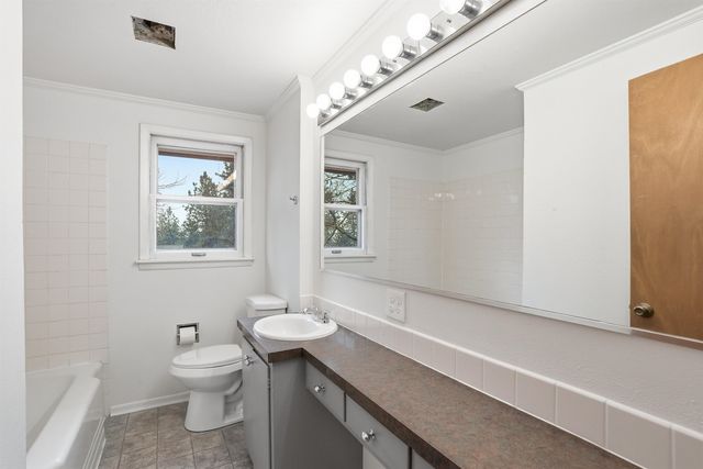 3703 E 18th Ave, Spokane, WA 99223