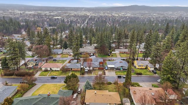 3703 E 18th Ave, Spokane, WA 99223