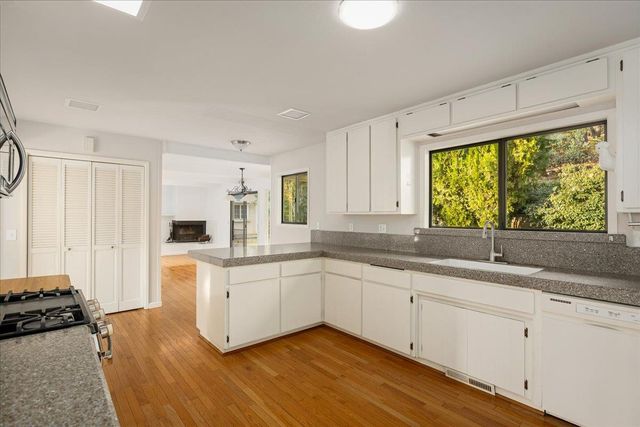 15212 Stinson Dr, Grass Valley, CA 95949