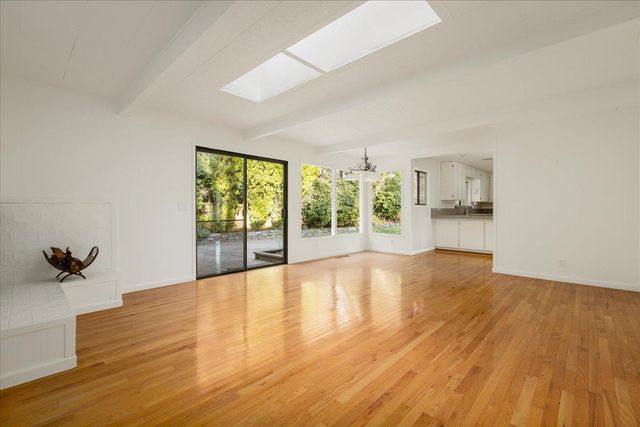 15212 Stinson Dr, Grass Valley, CA 95949