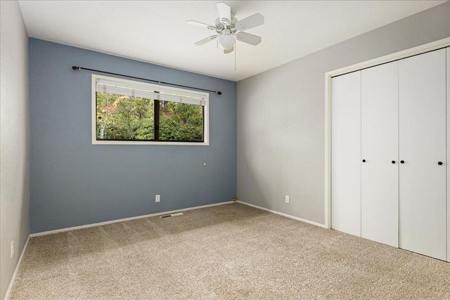 15212 Stinson Dr, Grass Valley, CA 95949