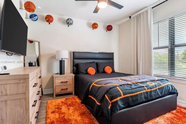 2940 Shortleaf Avenue, Lauderdale Lakes, FL 33311