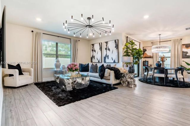 2940 Shortleaf Avenue, Lauderdale Lakes, FL 33311