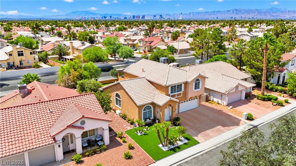 1723 English Rose Drive, Las Vegas, NV 89142 — photo 4