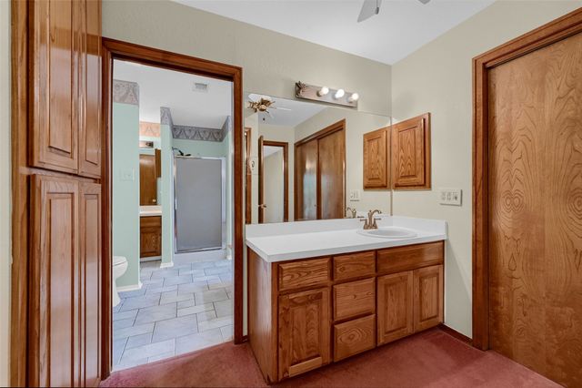 2 Harborview Circle, Denison, TX 75020