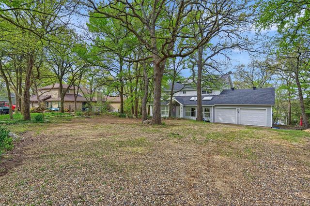 2 Harborview Circle, Denison, TX 75020